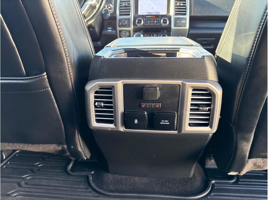 Used 2019 Ford F150 Platinum w/ Equipment Group 701A Luxury image 27