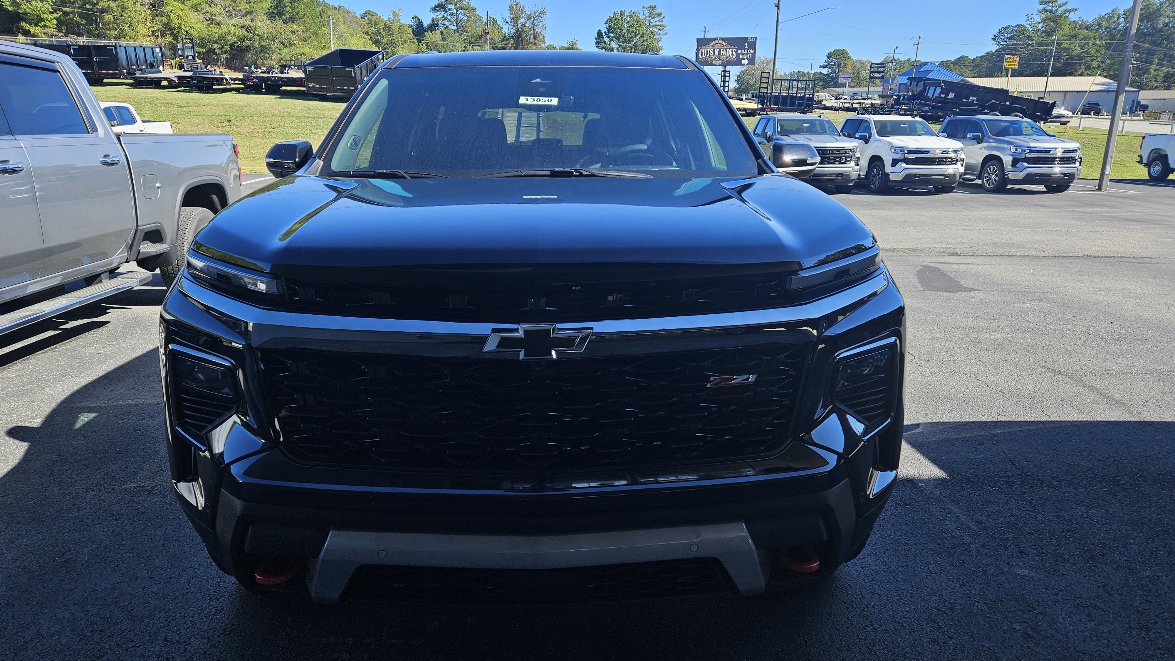 New 2026 Chevrolet Traverse Z71 w/ Enhanced Driving Package image 3