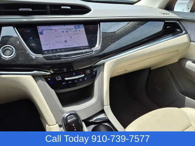 Used 2020 Cadillac XT6 Premium Luxury AWD/4WD image 24