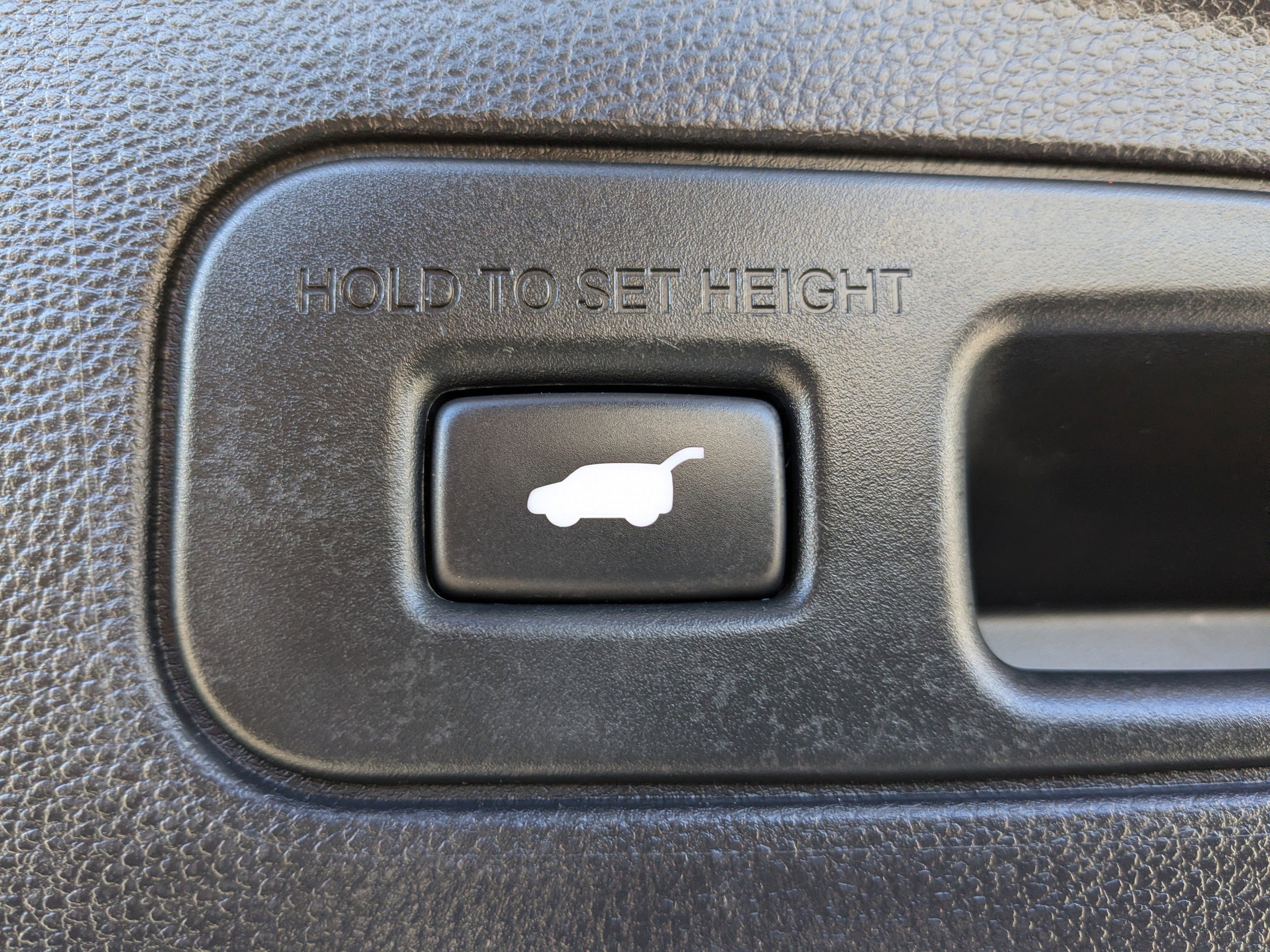 Used 2023 Acura MDX SH-AWD image 13