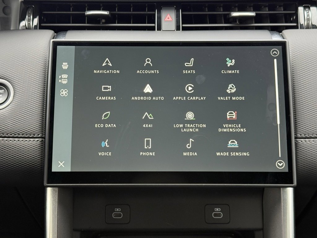 Certified 2025 Land Rover Discovery Sport Dynamic SE image 24