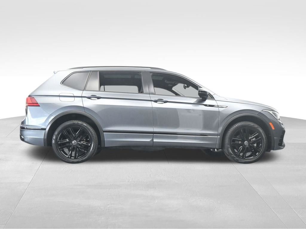 Used 2022 Volkswagen Tiguan SE R-Line AWD/4WD image 68