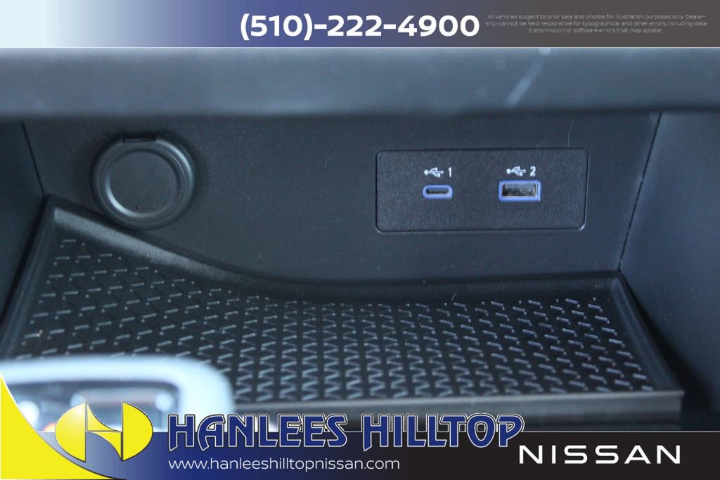 Used 2024 Nissan Pathfinder SV image 24