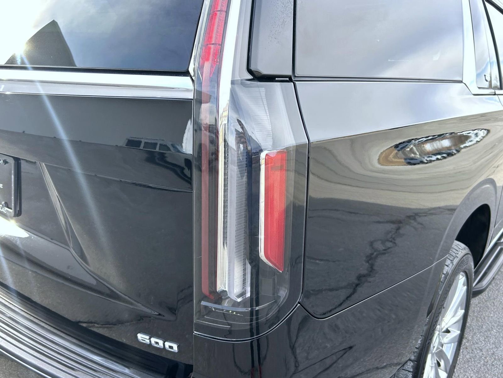 Certified 2023 Cadillac Escalade ESV Premium Luxury image 11