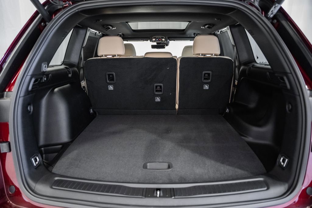 New 2025 Jeep Grand Cherokee Limited w/ Luxury Tech Group II image 10