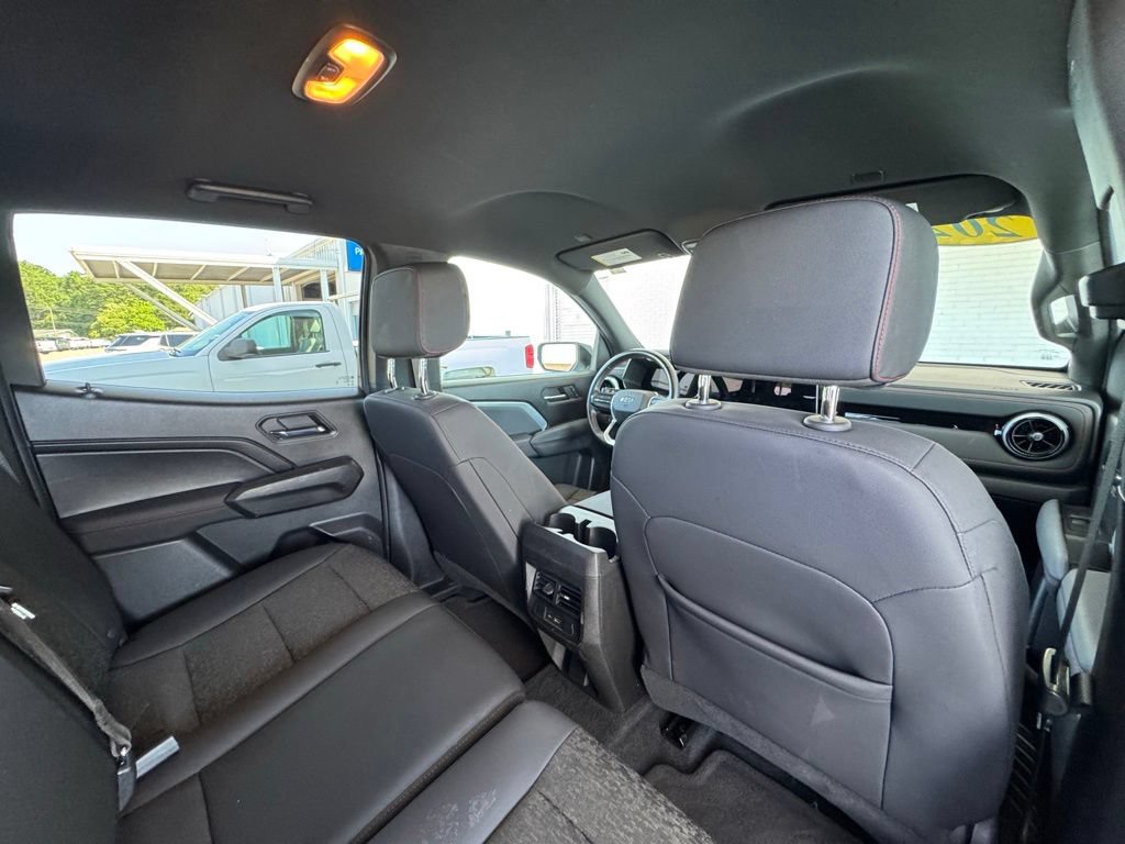 Used 2023 Chevrolet Colorado Z71 AWD/4WD image 26