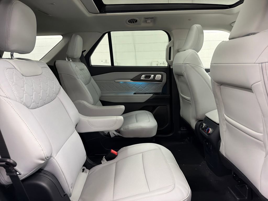 New 2026 Ford Explorer Platinum AWD/4WD image 30
