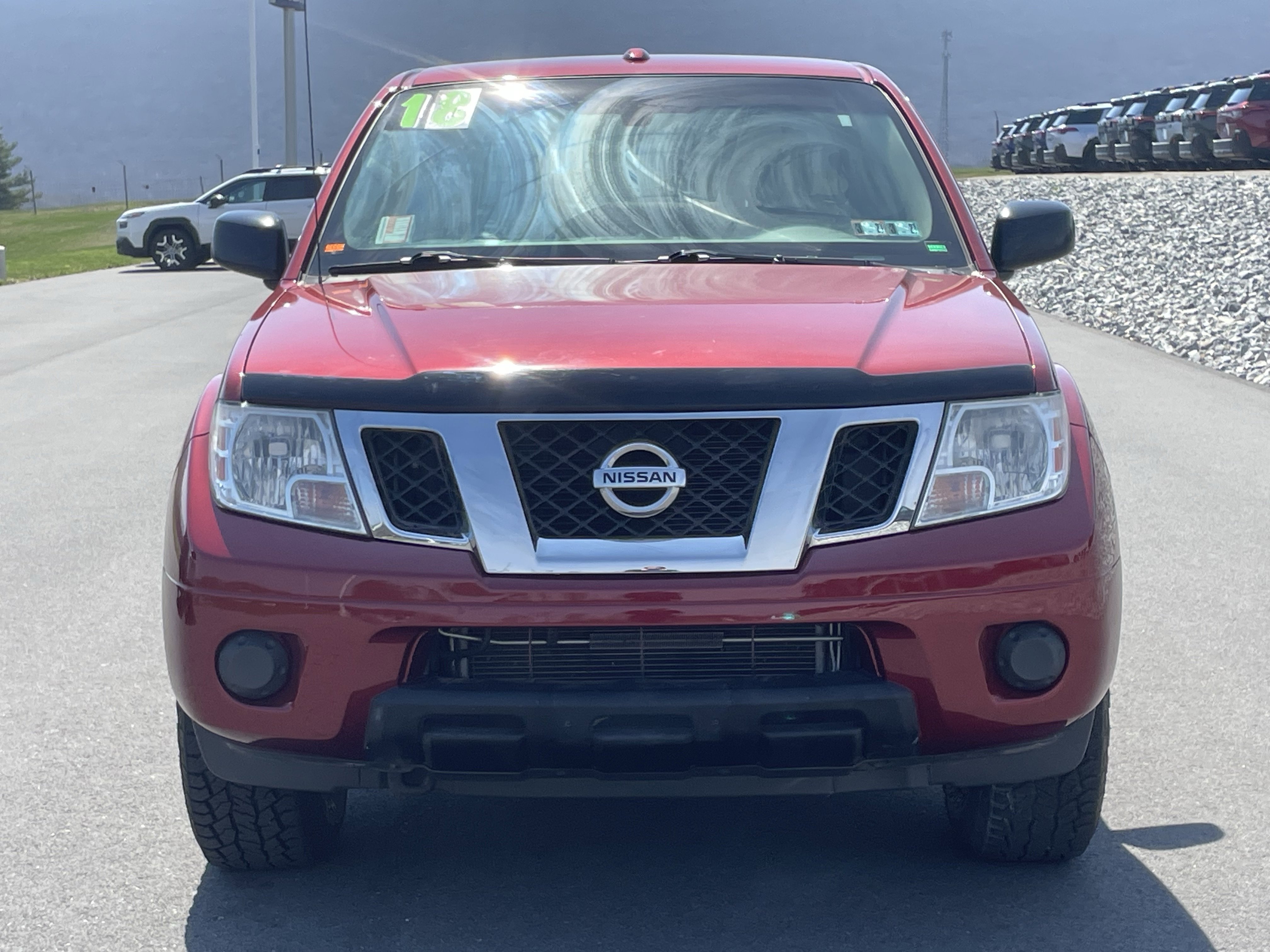 Used 2018 Nissan Frontier SV image 9