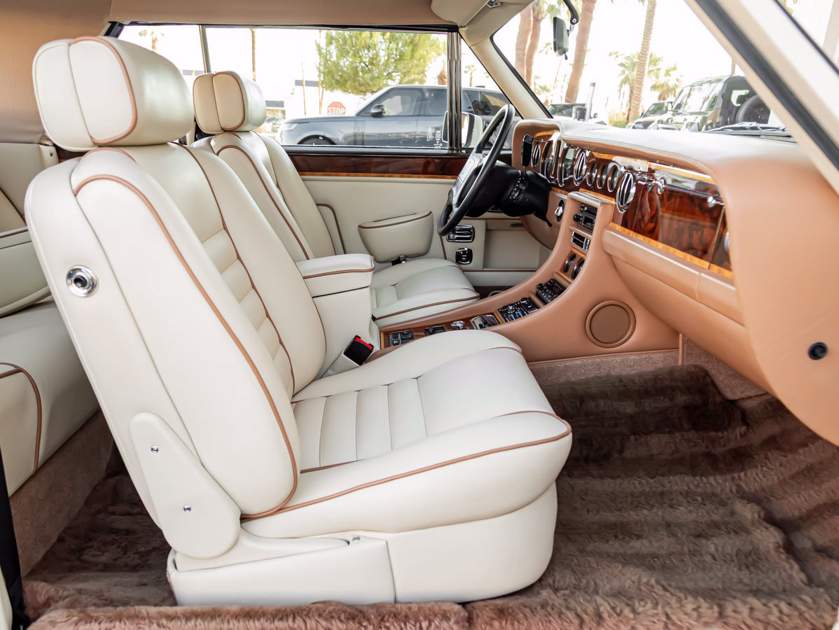 Used 1991 Rolls-Royce Corniche III RWD image 25