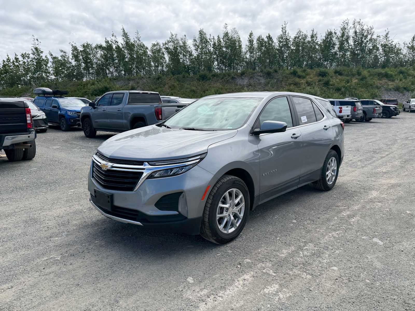 Used 2024 Chevrolet Equinox LT AWD/4WD image 3