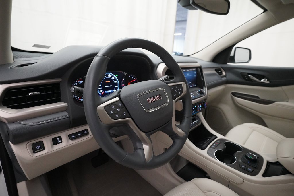 Used 2023 GMC Acadia Denali w/ Trailering Package image 8