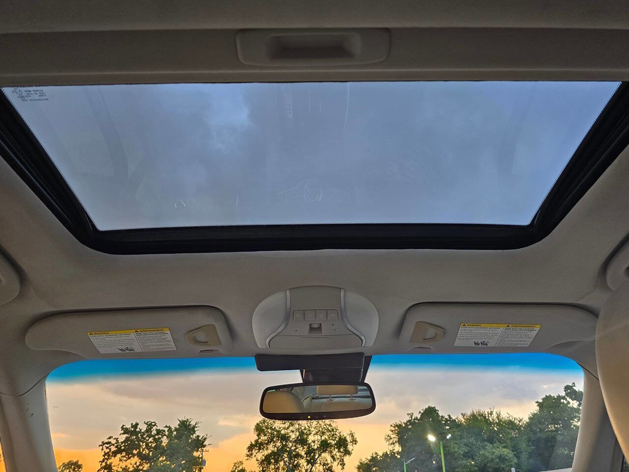 Used 2012 INFINITI M37 w/ Premium Pkg image 27