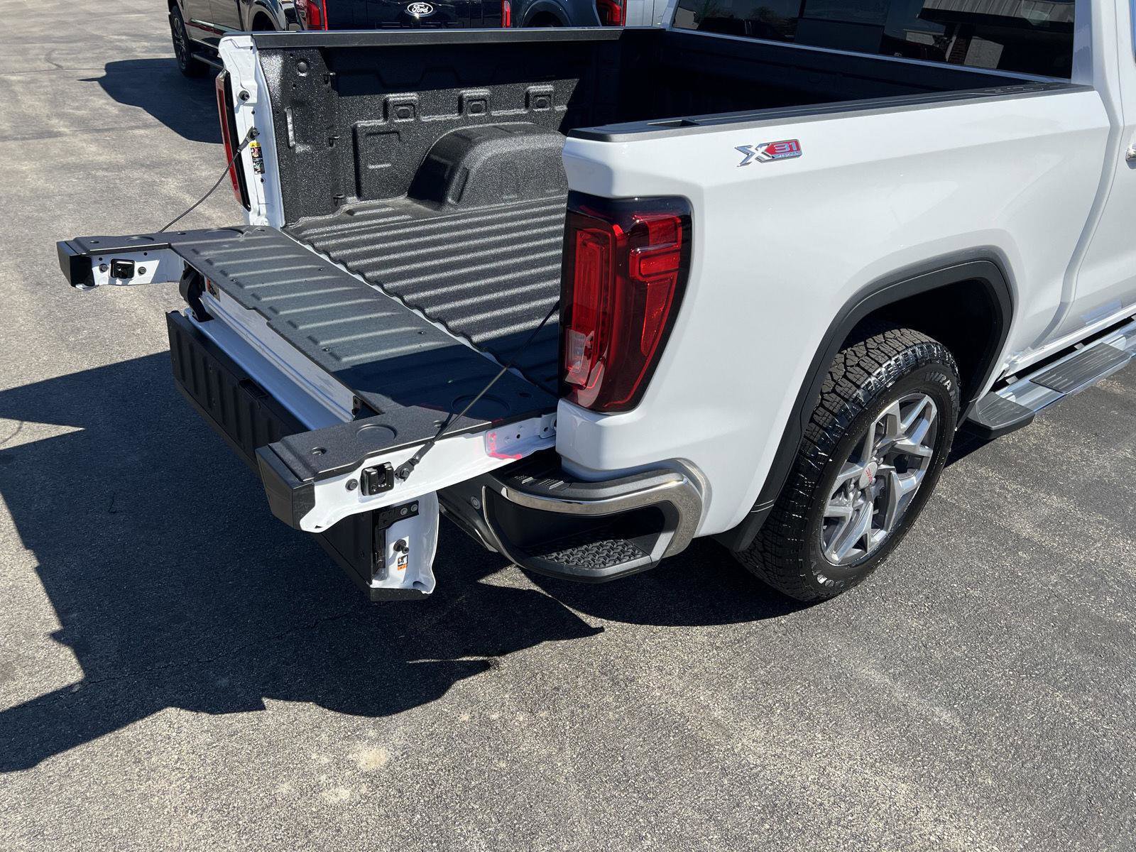 New 2026 GMC Sierra 1500 SLT w/ SLT Premium Plus Package image 52