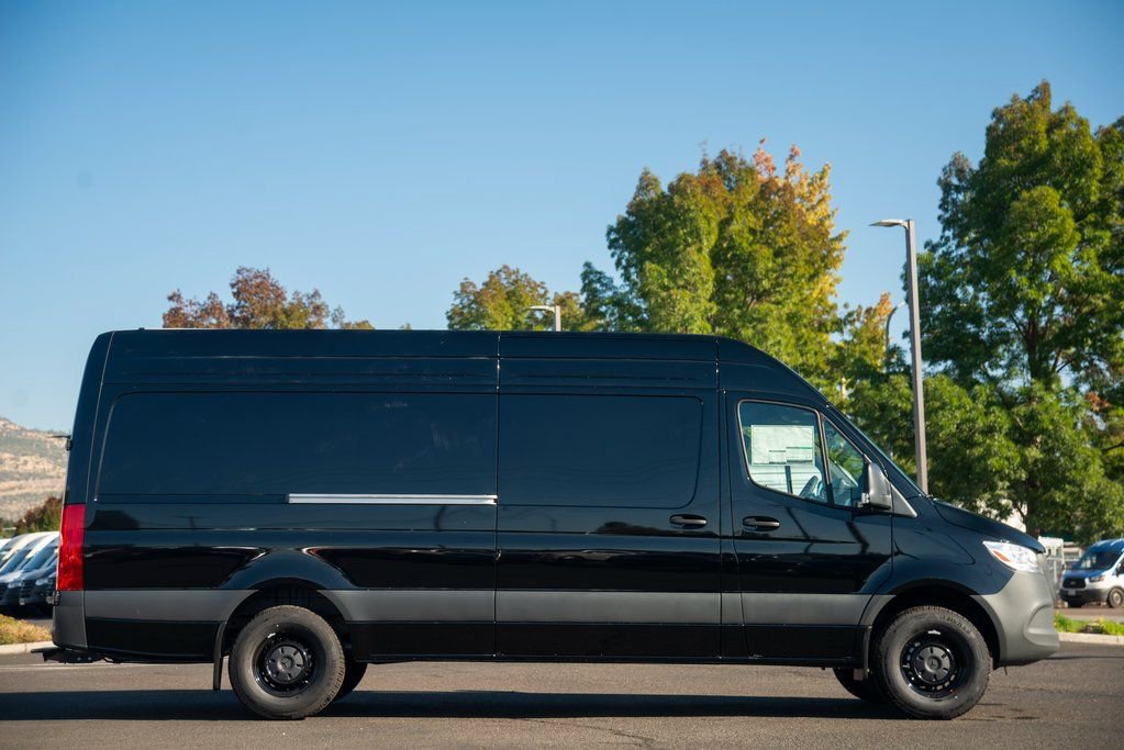 New 2025 Mercedes-Benz Sprinter 2500 image 6
