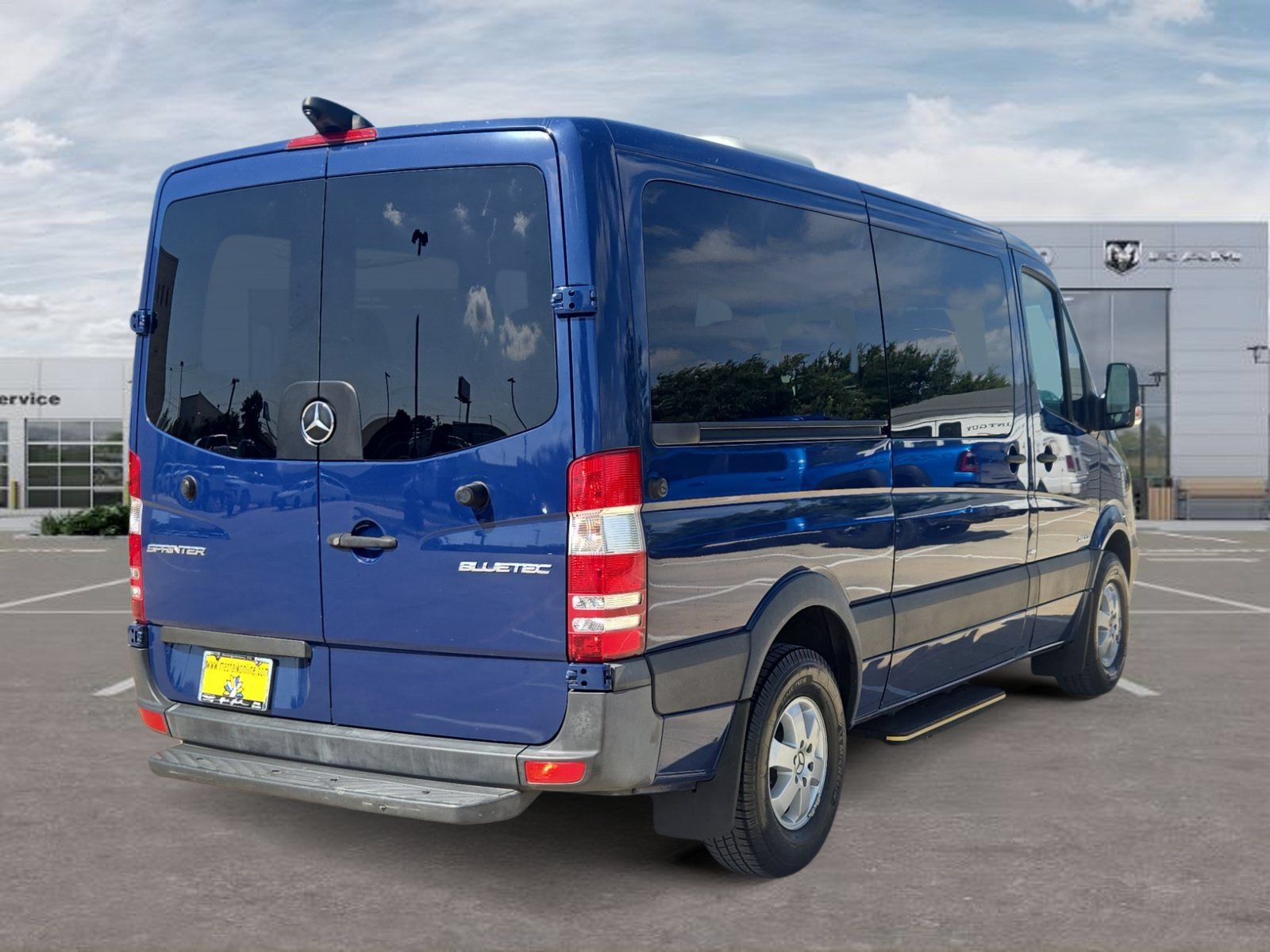 Used 2016 Mercedes-Benz Sprinter 2500 image 5
