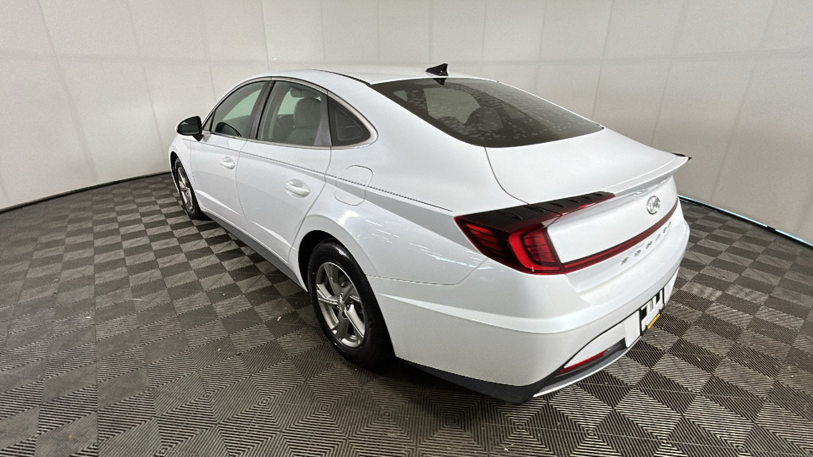 Used 2020 Hyundai Sonata SE w/ Cargo Package FWD image 5