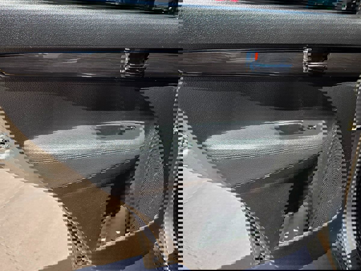 Used 2013 Kia Sorento LX w/ Third Row Pkg image 31