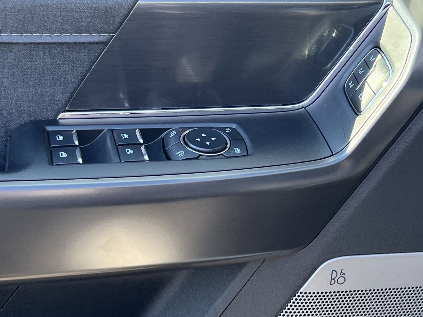 New 2025 Ford F150 Lariat w/ Equipment Group 501A Mid image 15