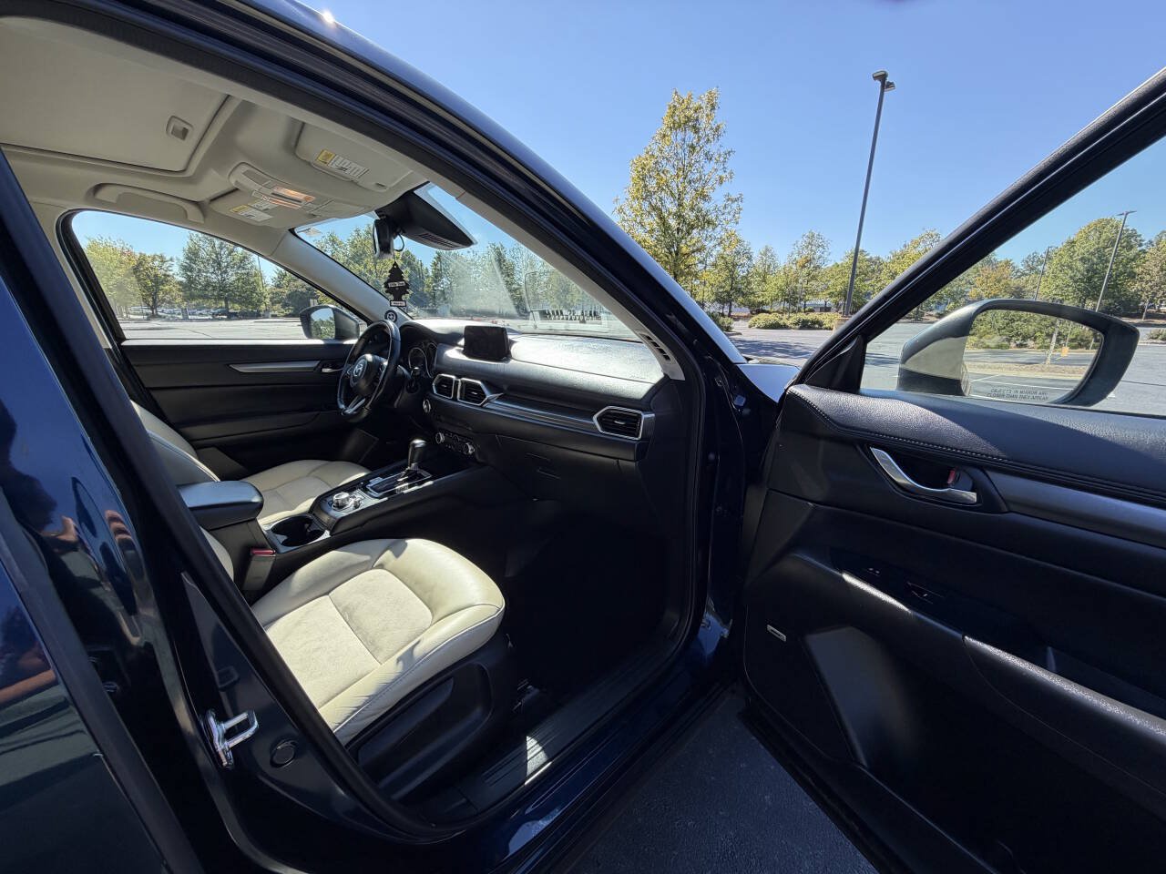 Used 2018 MAZDA CX-5 Touring w/ Preferred Equipment Package AWD/4WD image 19