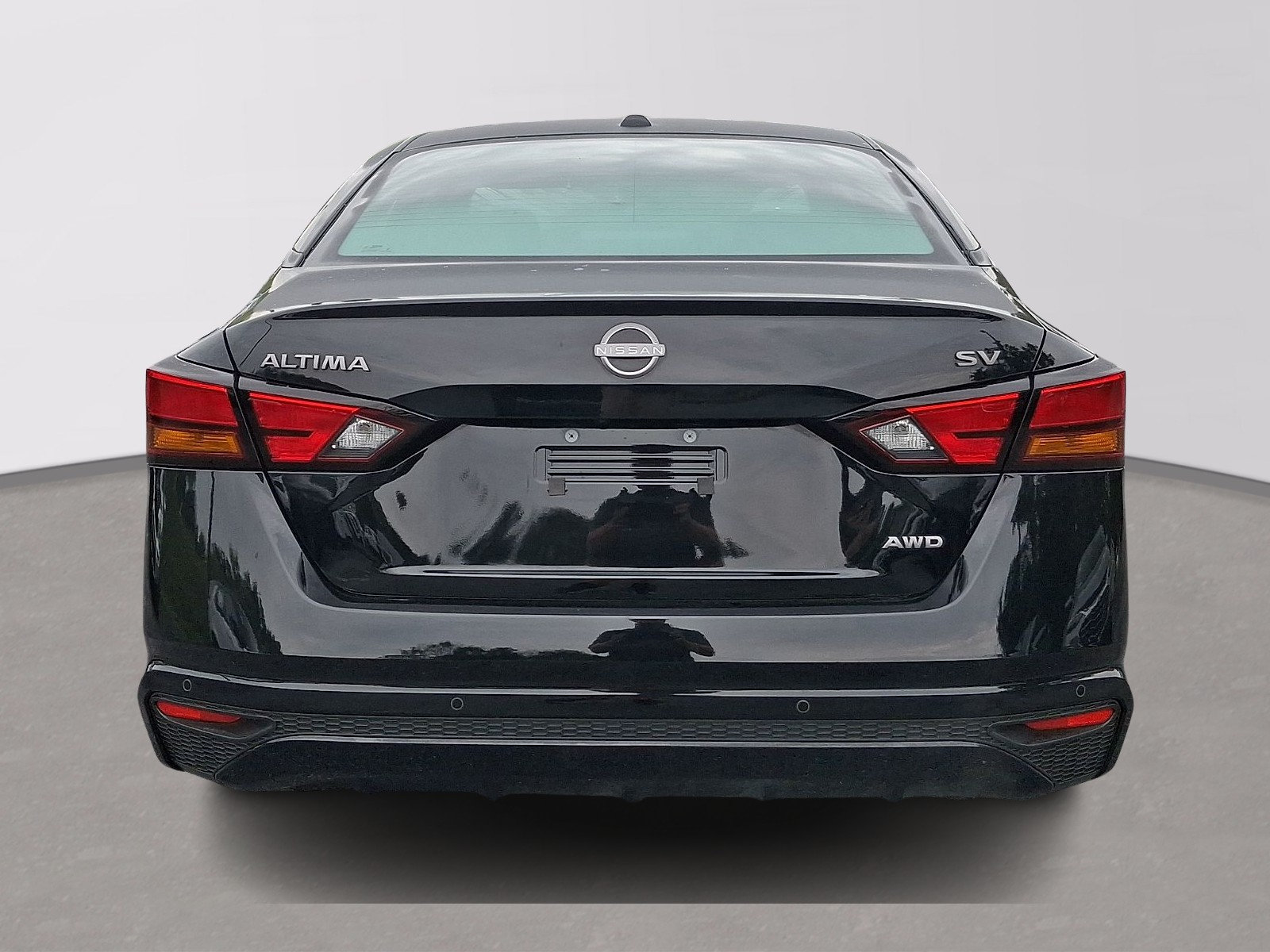Used 2024 Nissan Altima 2.5 SV AWD/4WD image 5