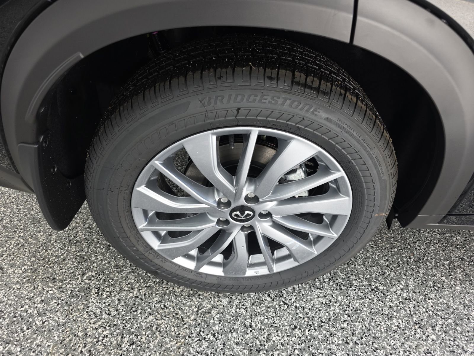 New 2025 INFINITI QX50 Luxe image 11