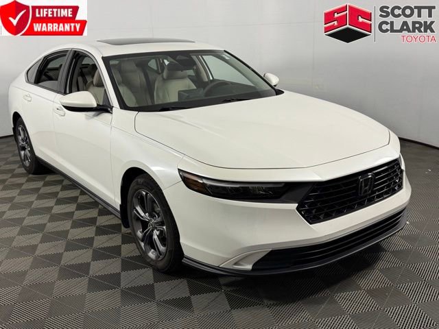Used 2023 Honda Accord EX image 1