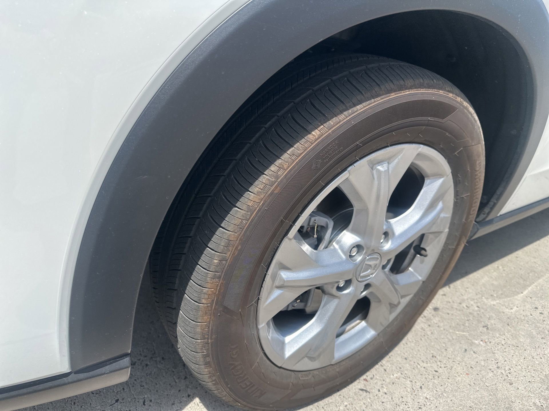 Used 2025 Honda HR-V LX image 17