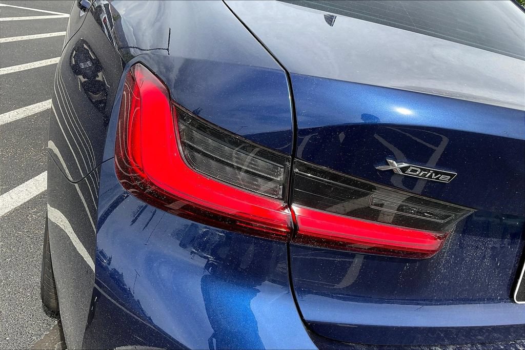Used 2020 BMW 330i xDrive Sedan w/ Driving Assistance Package AWD/4WD image 23