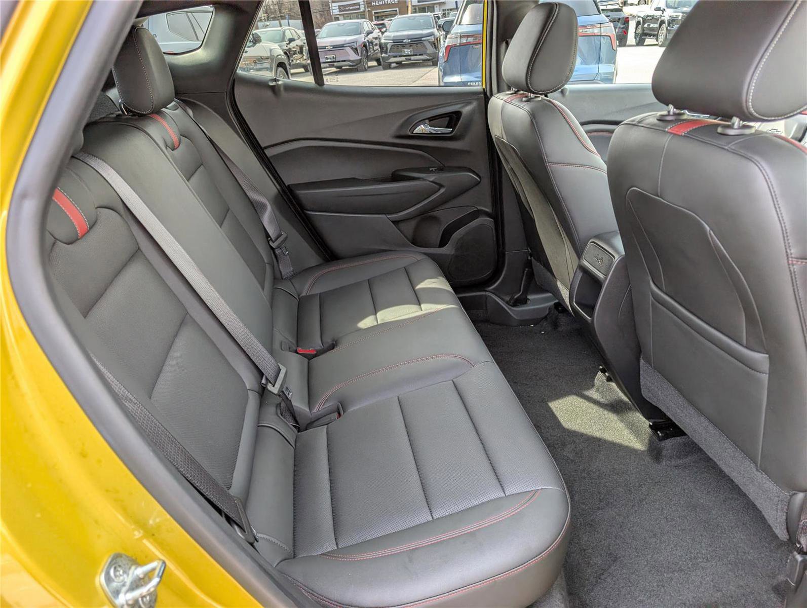 Used 2024 Chevrolet Trax RS w/ Sunroof Package image 13