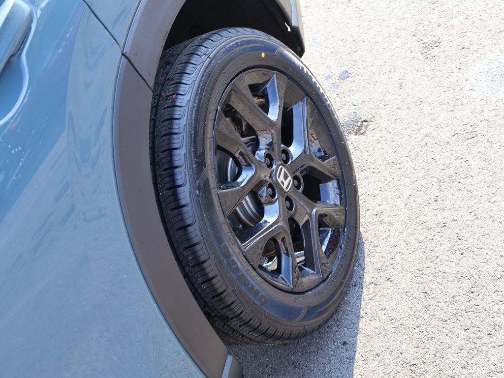 Certified 2025 Honda HR-V Sport image 32