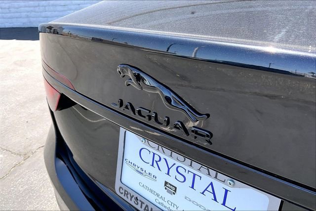 Used 2024 Jaguar XF R-Dynamic SE RWD image 31