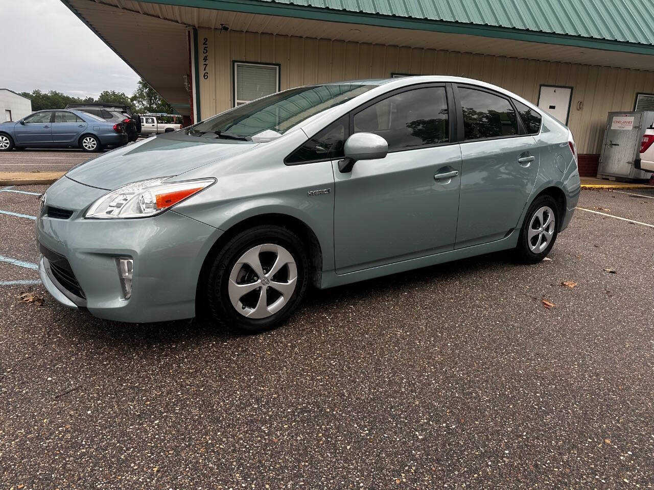 Used 2013 Toyota Prius Two FWD image 2