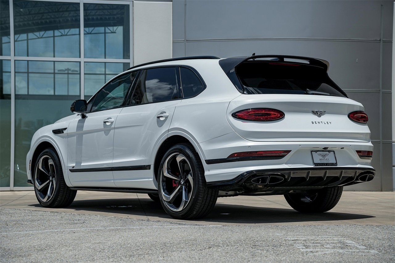 New 2025 Bentley Bentayga image 3