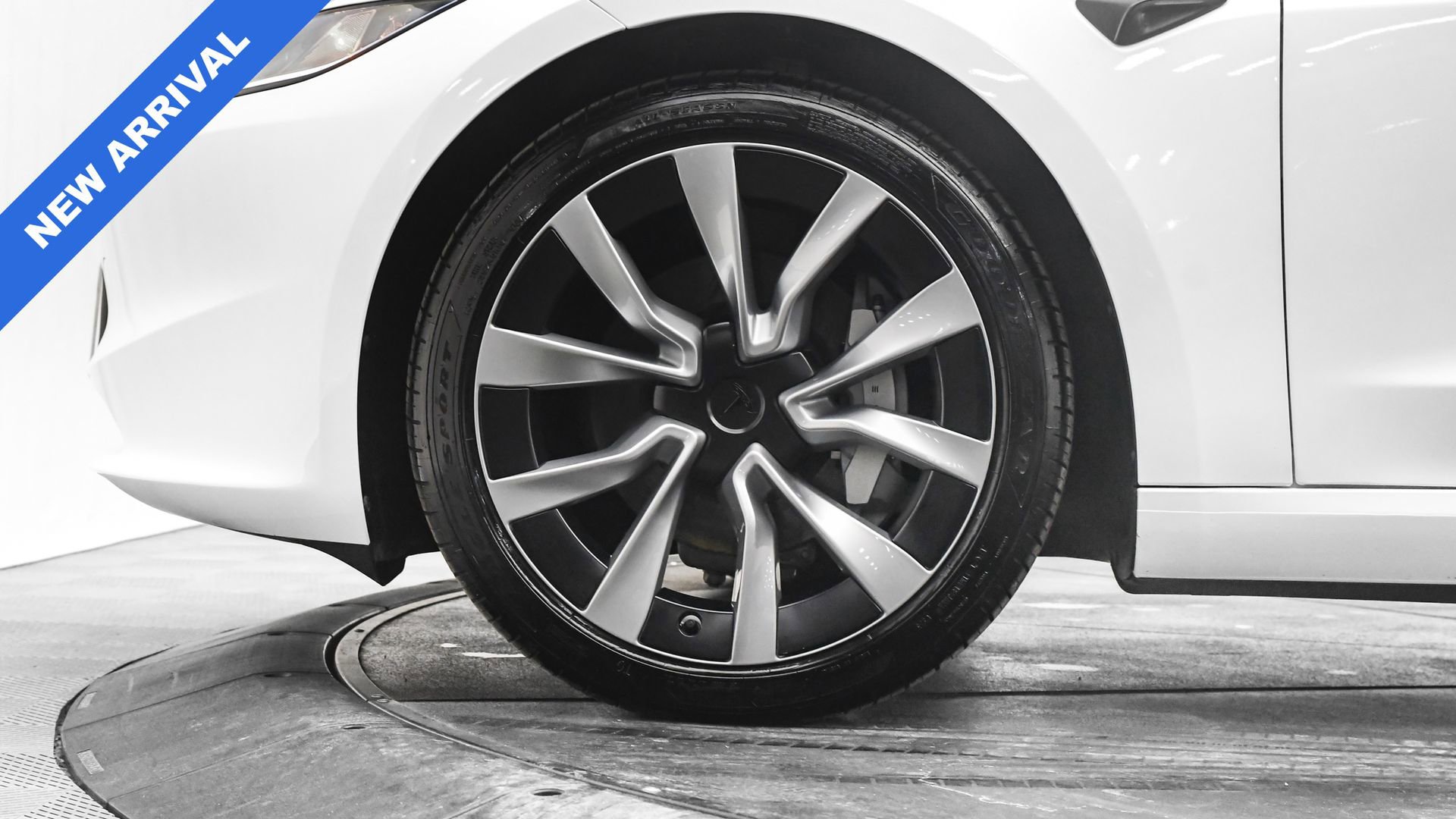 Used 2025 Tesla Model 3 Long Range image 17