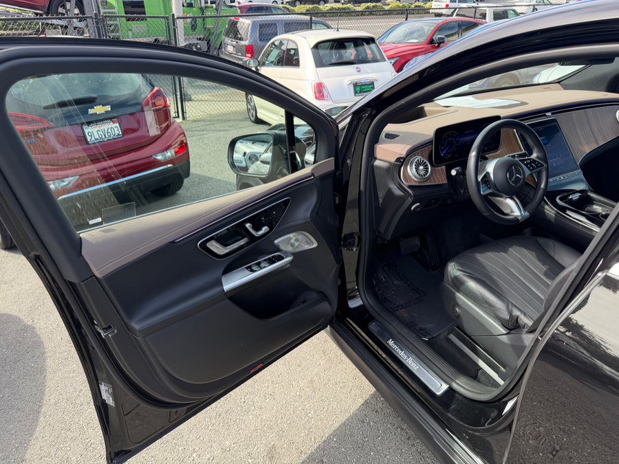 Used 2023 Mercedes-Benz EQE 350+ SUV image 10