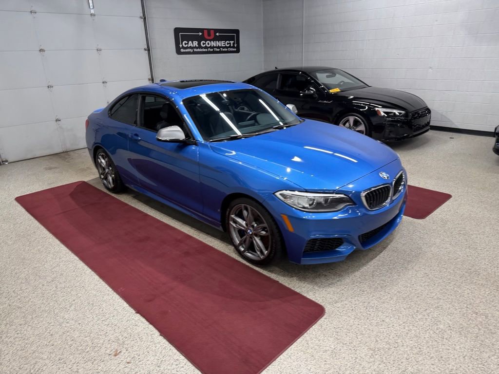 Used 2016 BMW M235i Coupe image 9