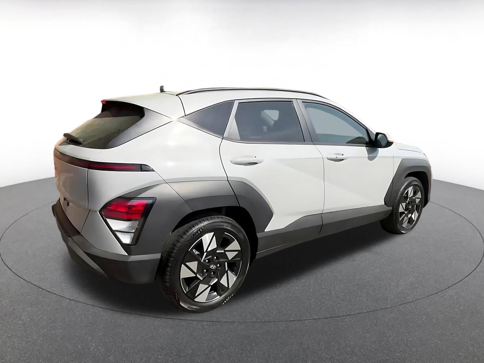 Used 2025 Hyundai Kona SEL image 15