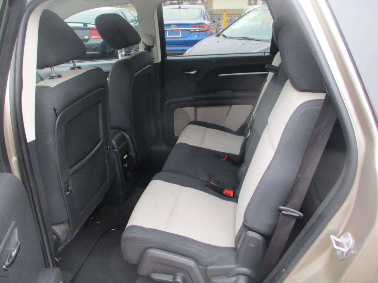 Used 2009 Dodge Journey SXT w/ Rear Seat Video Group I FWD image 9