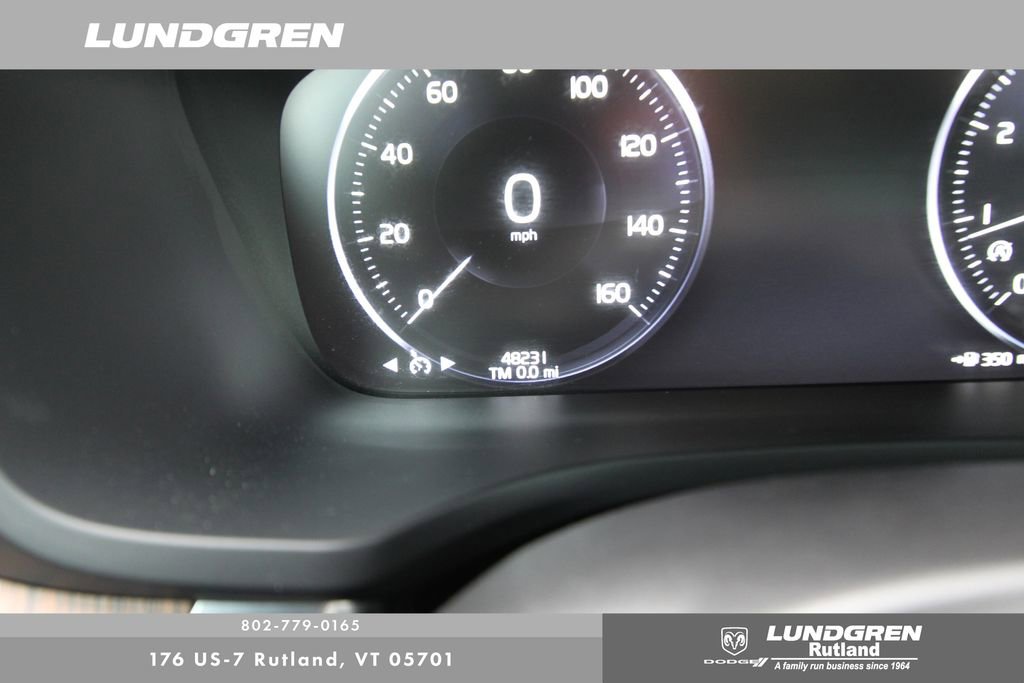 Used 2022 Volvo S60 B5 Momentum w/ Premium Package AWD/4WD image 17