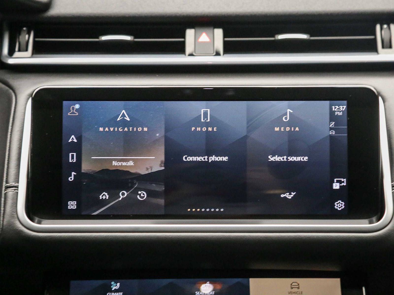 Used 2023 Land Rover Range Rover Velar R-Dynamic S AWD/4WD image 17
