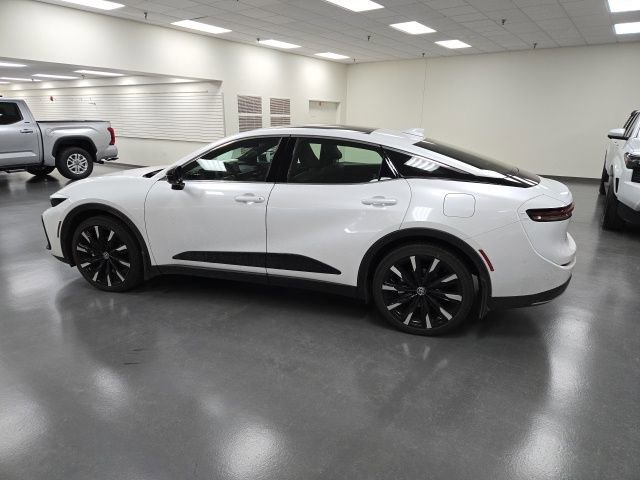 New 2026 Toyota Crown Platinum image 3