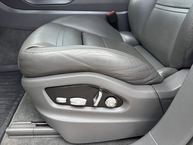 Used 2020 Porsche Cayenne image 44