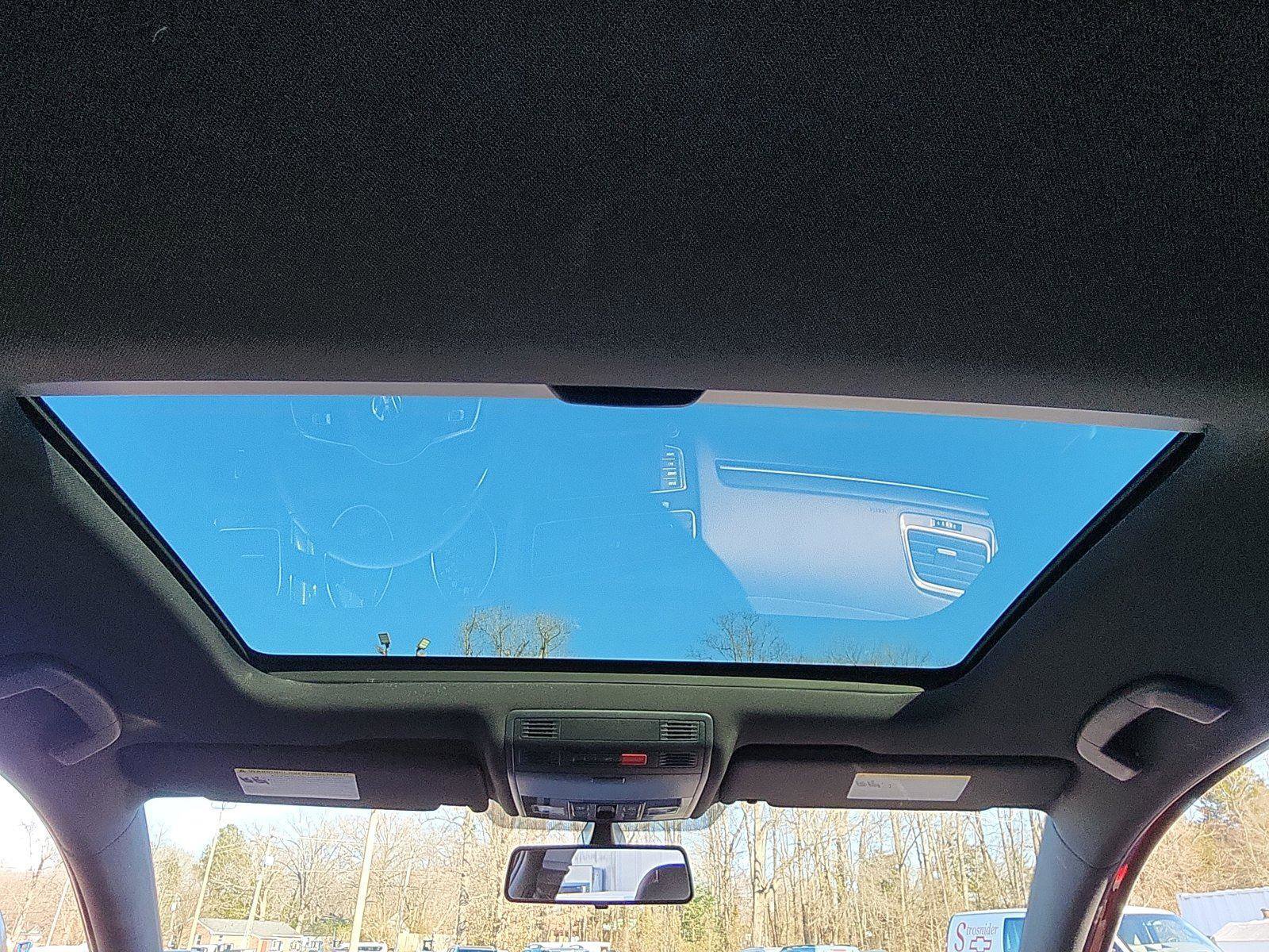 Used 2015 Volkswagen GTI SE w/ Lighting Package (SEL) image 21