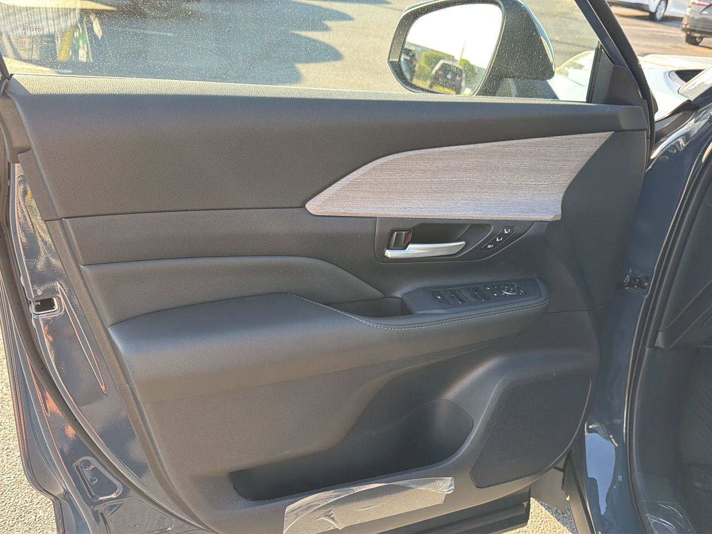 New 2026 Toyota Grand Highlander Limited AWD/4WD image 18