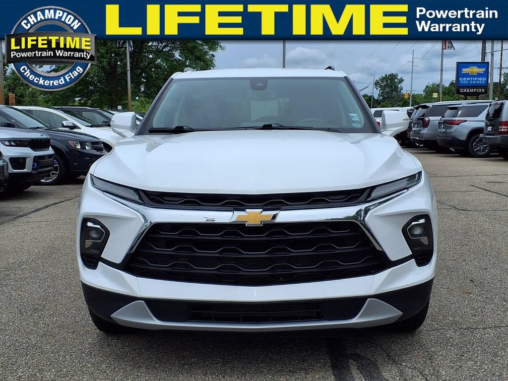 Used 2023 Chevrolet Blazer LT FWD image 2
