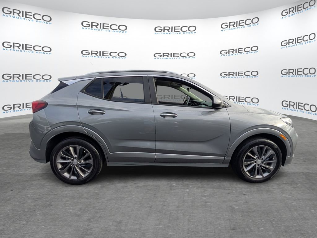 Used 2023 Buick Encore GX Select w/ Sport Touring Package image 8