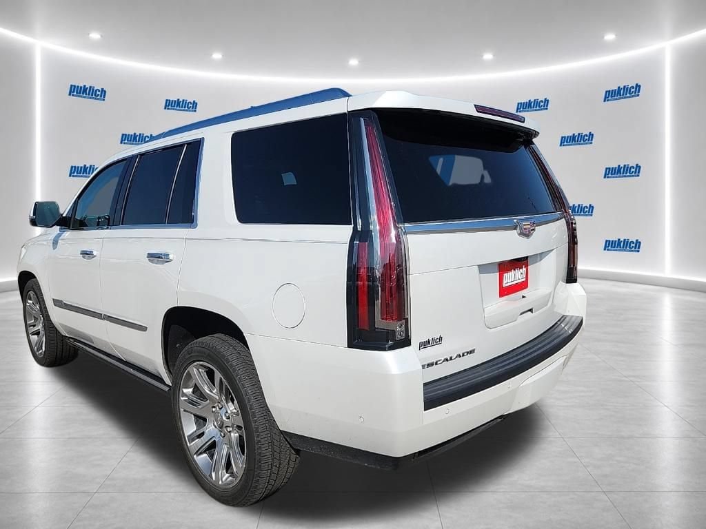 Certified 2018 Cadillac Escalade Premium Luxury AWD/4WD image 5