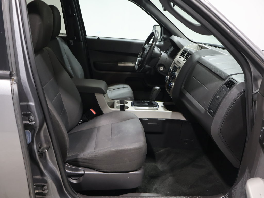 Used 2011 Ford Escape XLT w/ 202A Rapid Spec Order Code AWD/4WD image 21