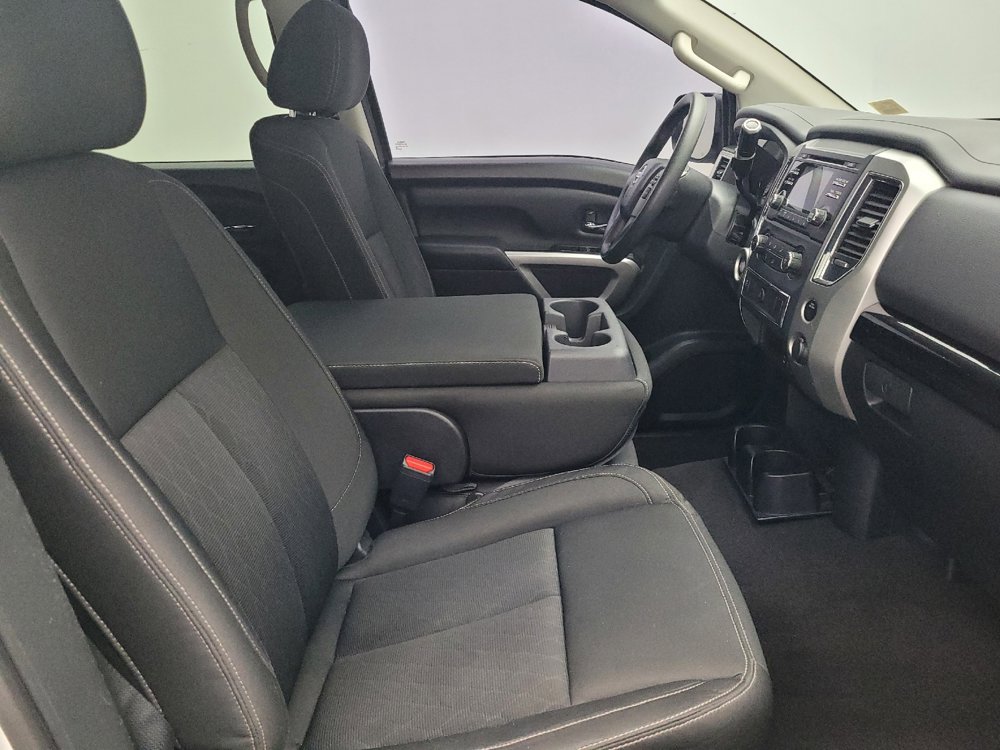 Used 2017 Nissan Titan SV RWD image 21
