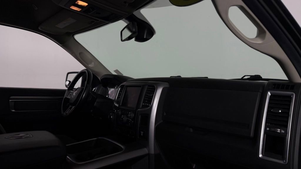 Used 2023 RAM 1500 Classic SLT w/ Electronics Convenience Group AWD/4WD image 31